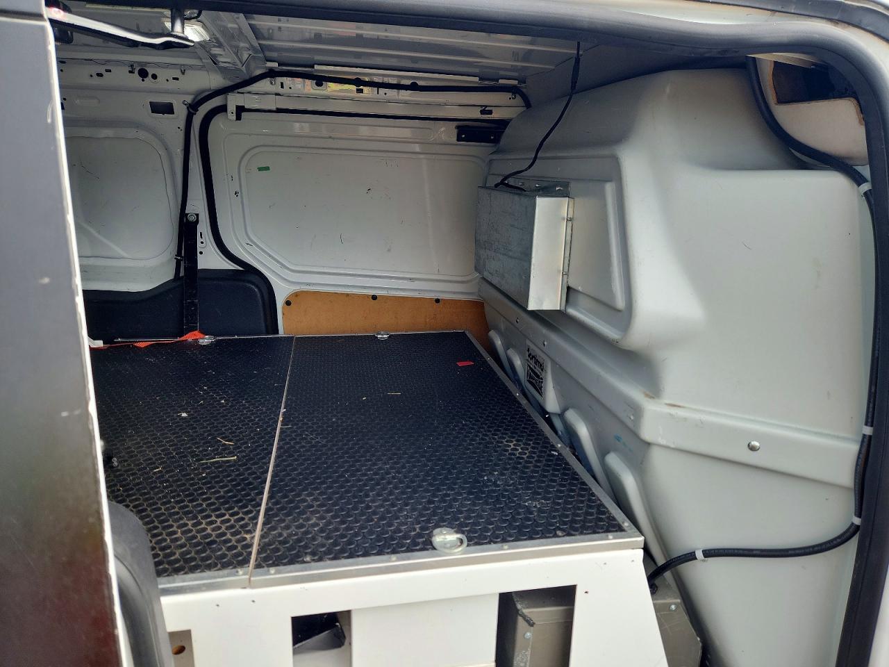 2015 FORD TRANSIT CONNECT XL — Фото 11 из 13
