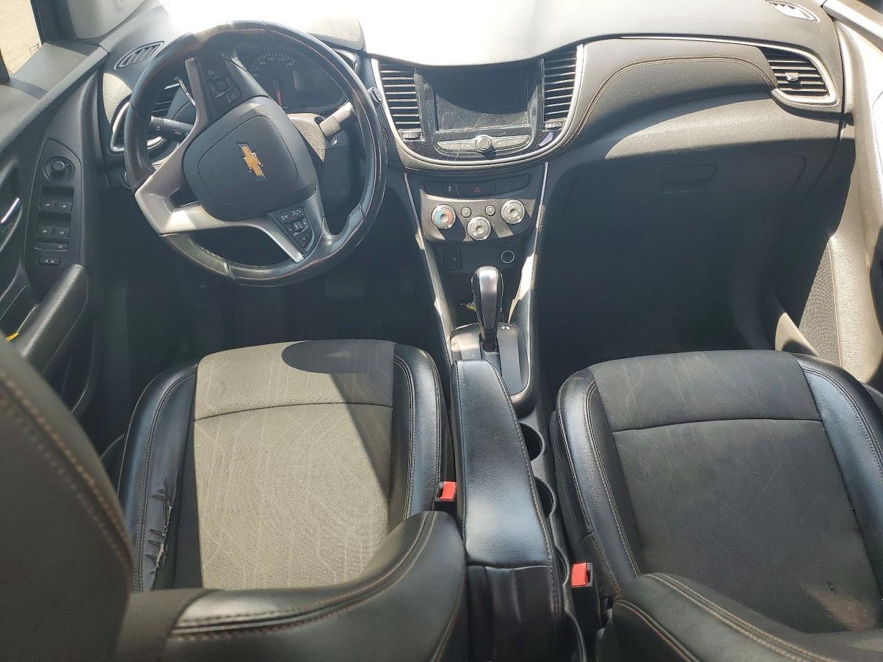 2018 CHEVROLET TRAX 1LT — Фото 8 из 13