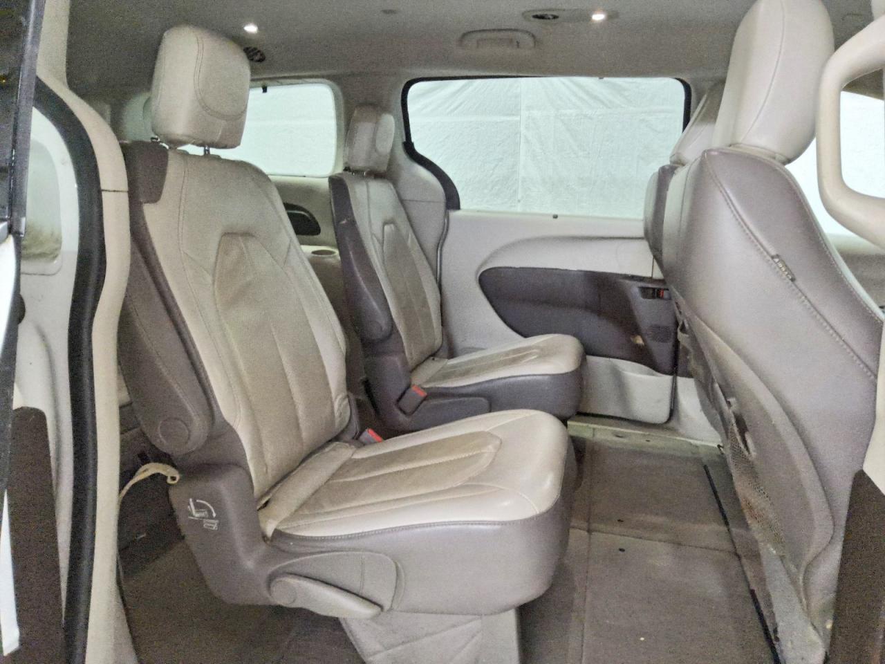 2018 CHRYSLER PACIFICA TOURING L — Фото 11 из 13