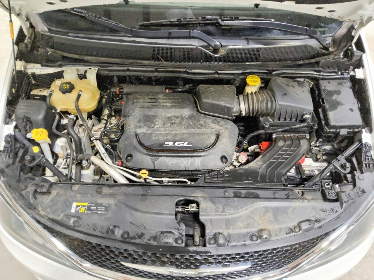 2018 CHRYSLER PACIFICA TOURING L — Фото 12 из 13