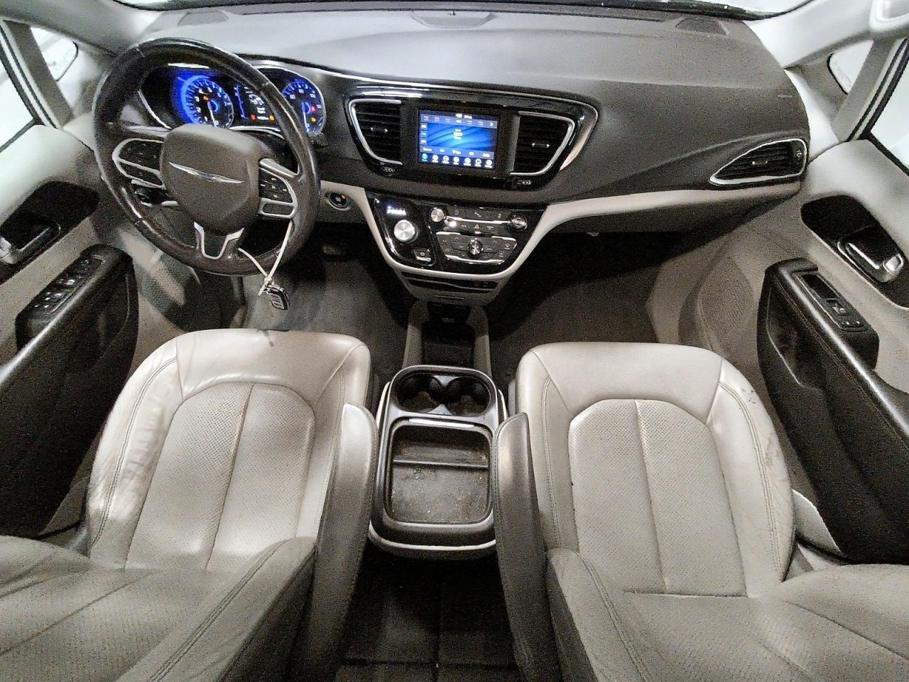 2018 CHRYSLER PACIFICA TOURING L — Фото 8 из 13