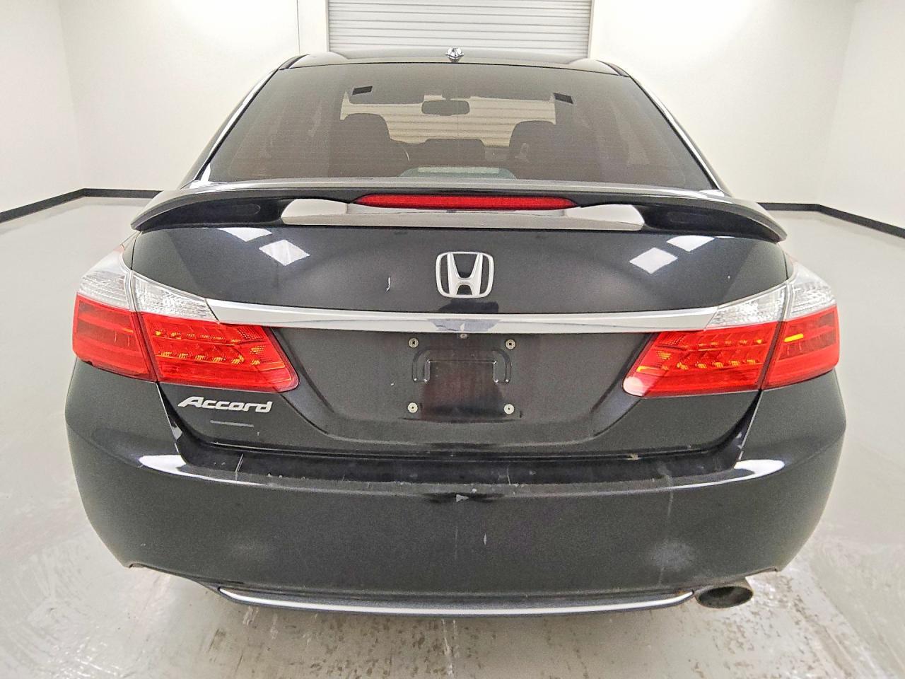 2015 HONDA ACCORD EXL — Фото 6 из 12