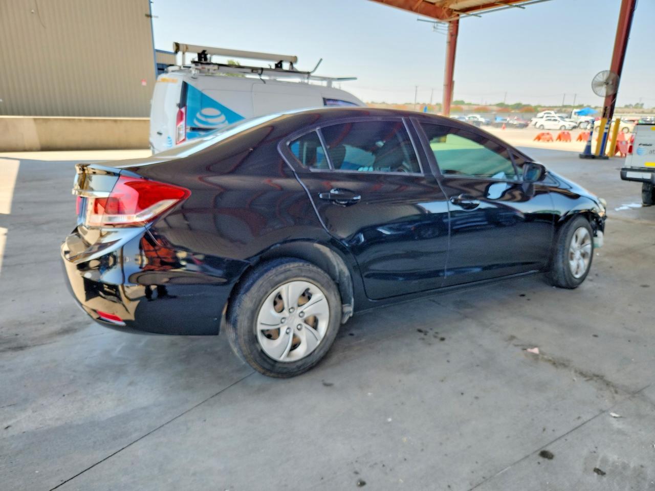 2015 HONDA CIVIC LX — Фото 3 из 12