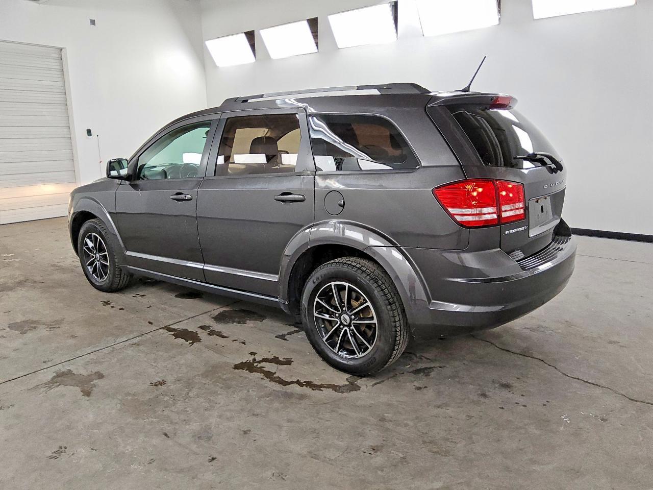 2018 DODGE JOURNEY SE — Фото 2 из 13