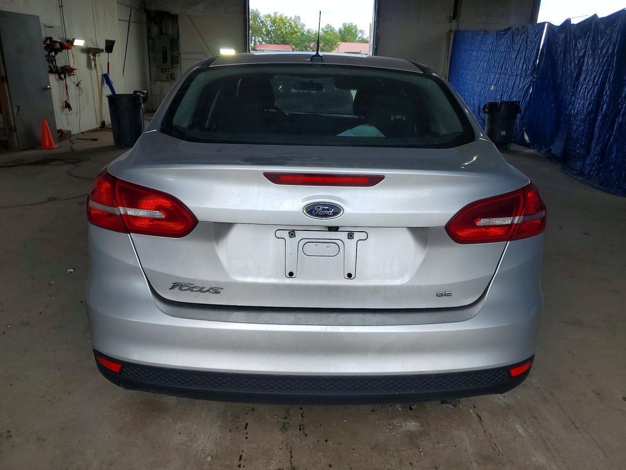 2018 FORD FOCUS SE — Фото 6 из 12