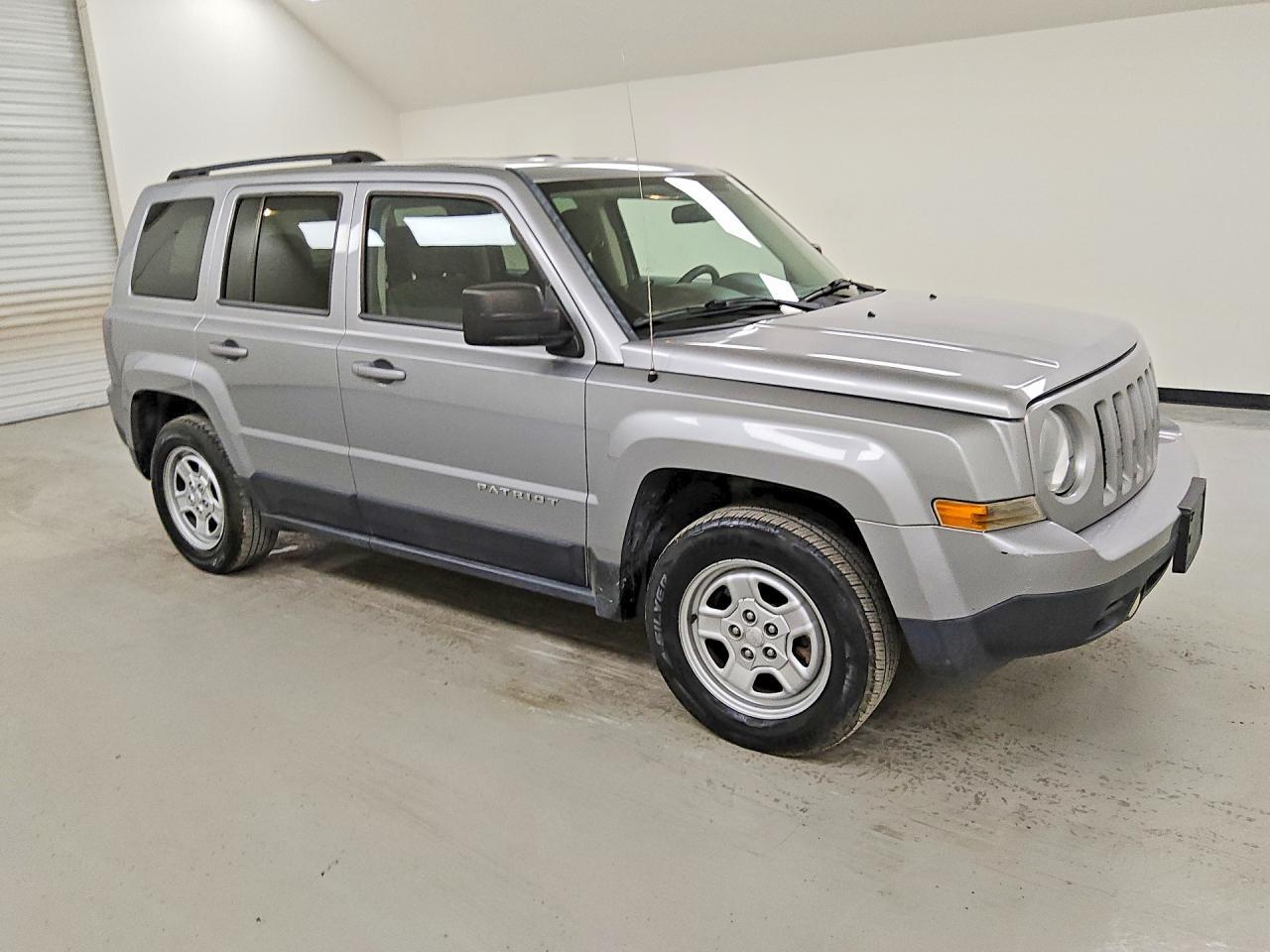 2015 JEEP PATRIOT SPORT — Фото 4 из 13