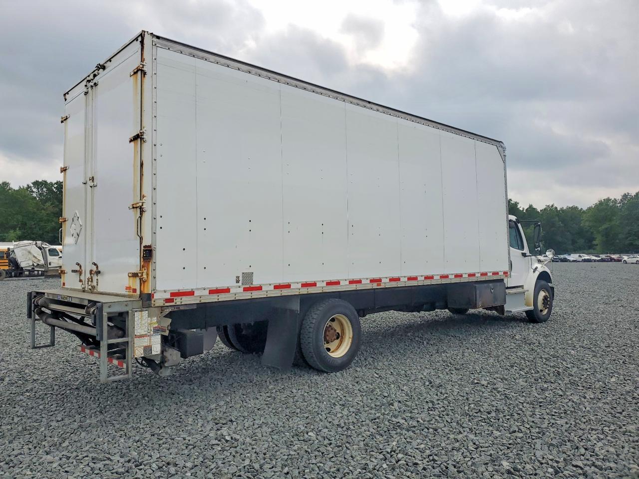 2018 FREIGHTLINER BUSINESS CLASS M2 BOX TRUCK — Фото 3 из 13