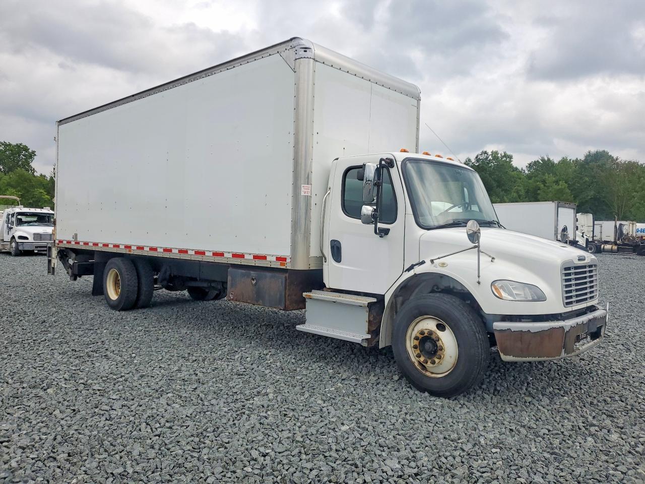 2018 FREIGHTLINER BUSINESS CLASS M2 BOX TRUCK — Фото 4 из 13
