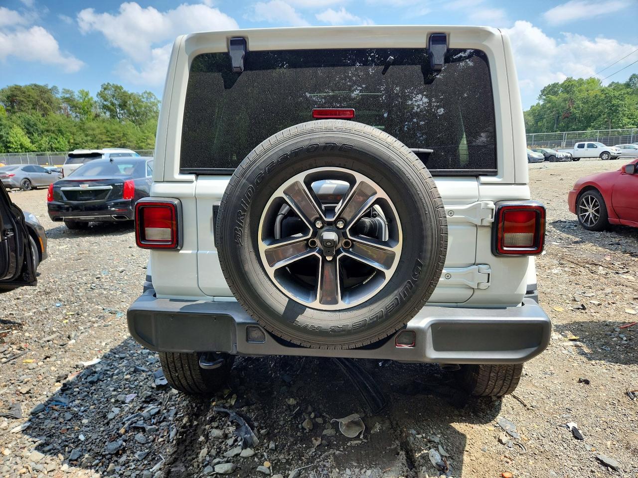 2023 JEEP WRANGLER SAHARA — Фото 6 из 12