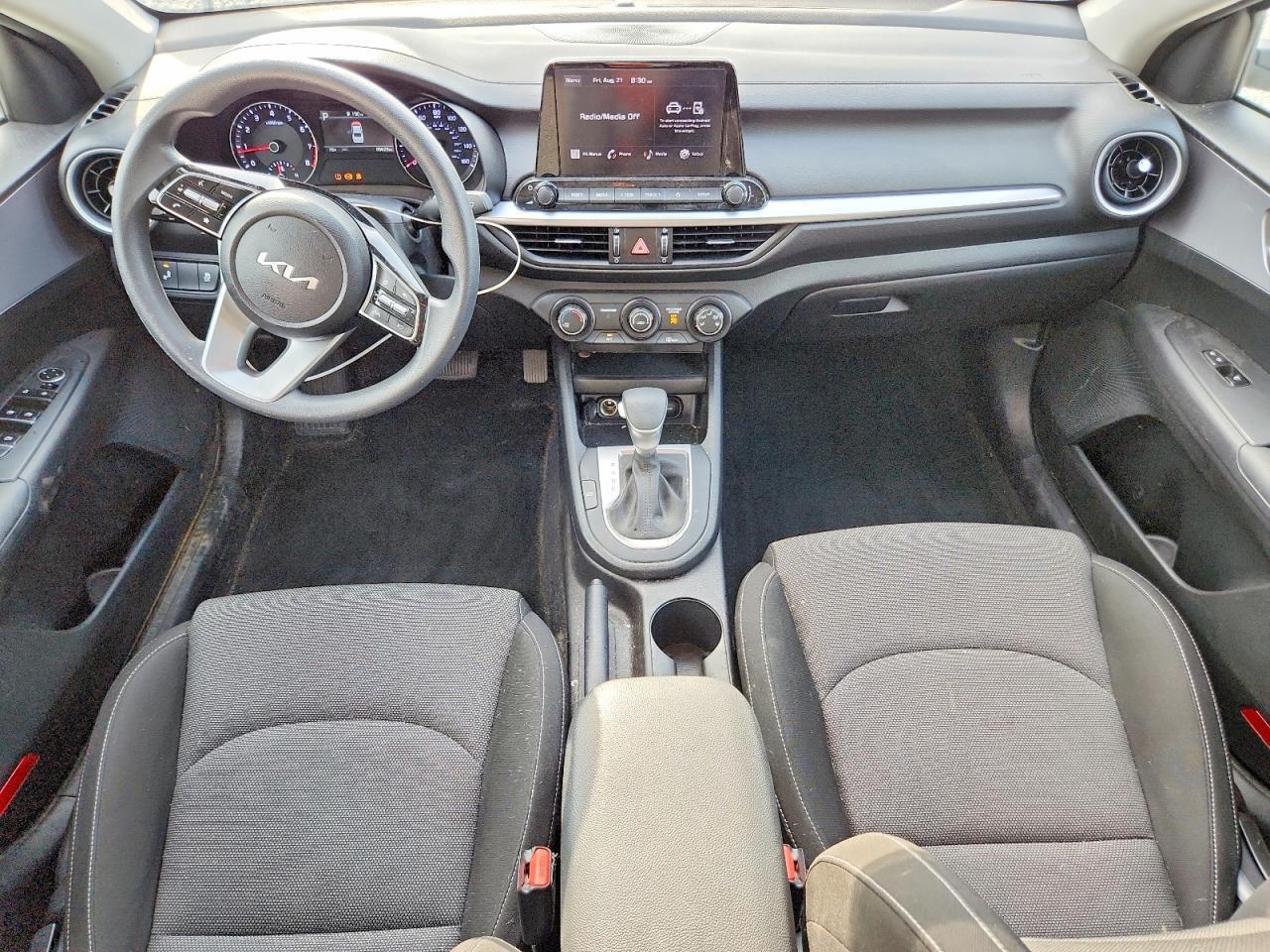 2023 KIA FORTE LXS — Фото 8 из 12