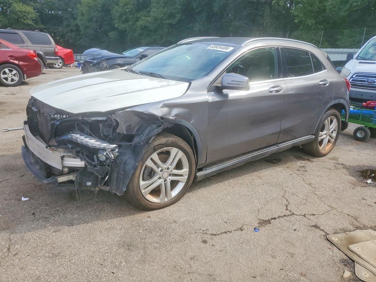 2015 MERCEDES-BENZ GLA WDCTG4GB1FJ086262