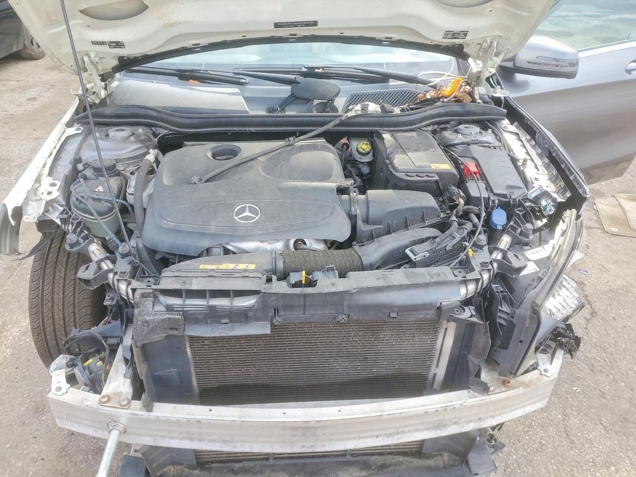 2015 MERCEDES-BENZ GLA 250 4MATIC — Фото 11 из 12