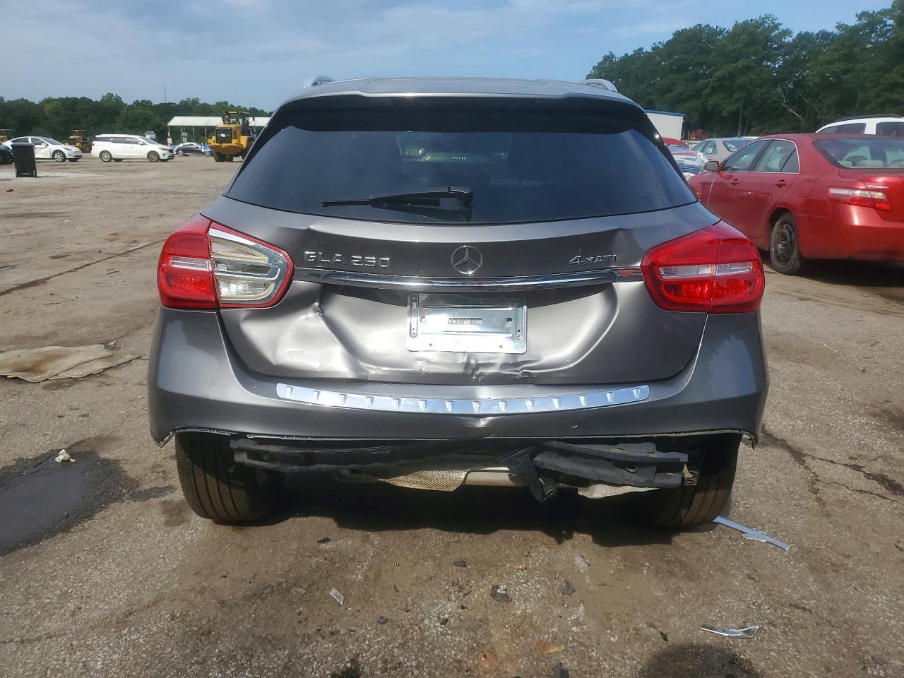 2015 MERCEDES-BENZ GLA 250 4MATIC — Фото 6 из 12