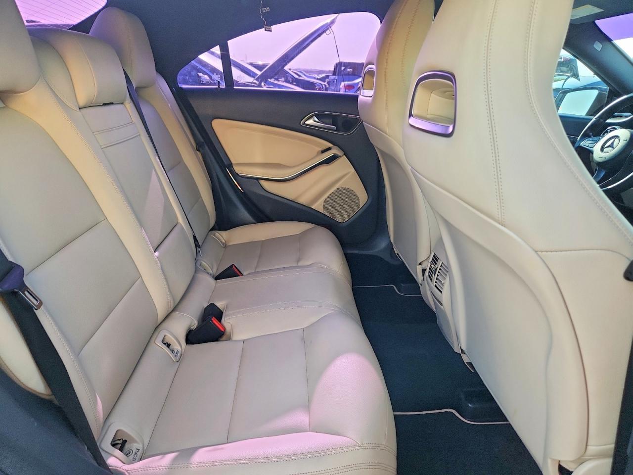 2015 MERCEDES-BENZ CLA 250 4MATIC — Фото 10 из 12