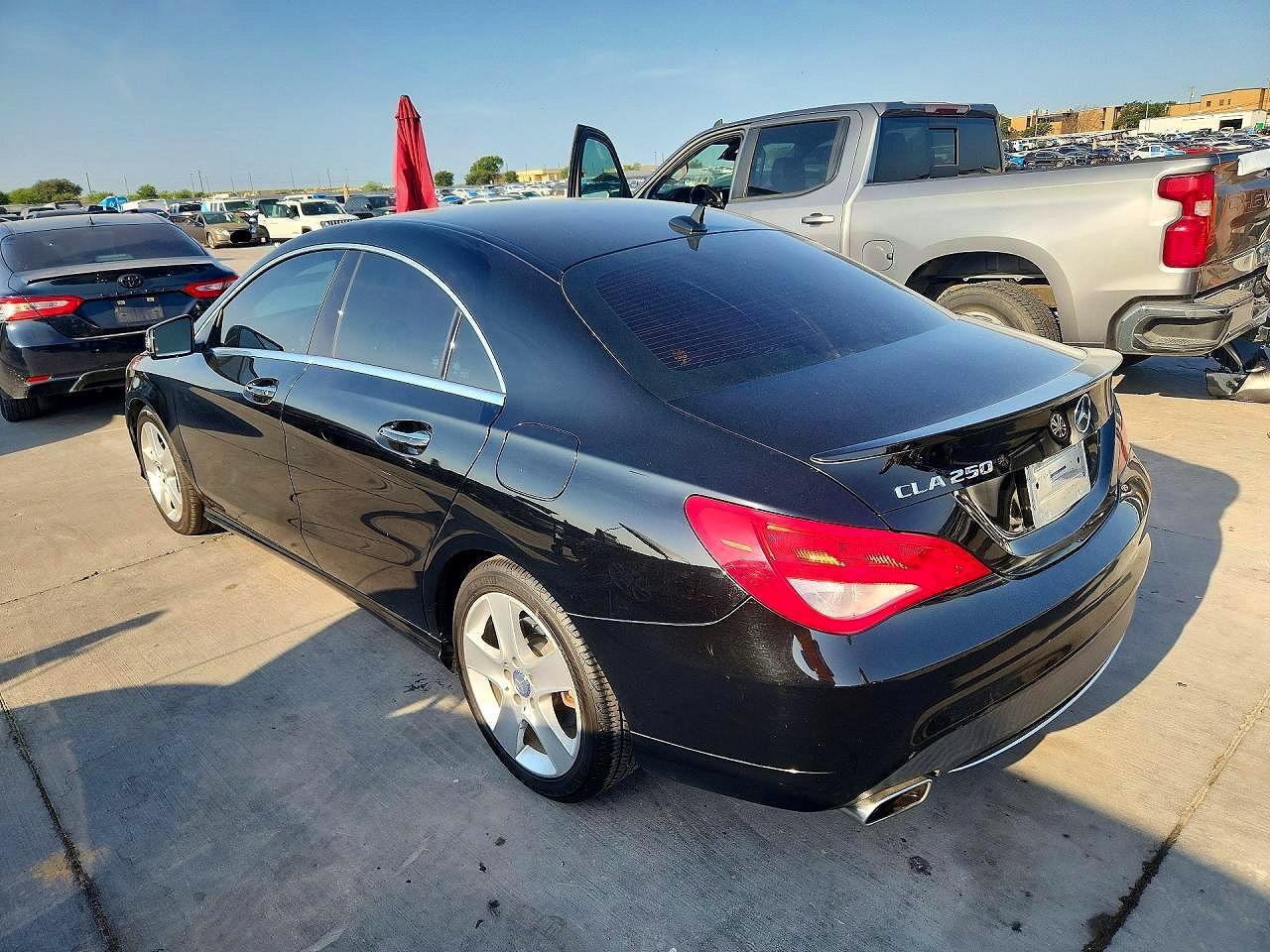 2015 MERCEDES-BENZ CLA 250 4MATIC — Фото 2 из 12