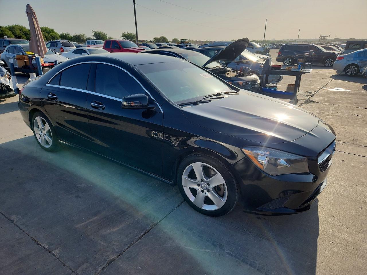 2015 MERCEDES-BENZ CLA 250 4MATIC — Фото 4 из 12