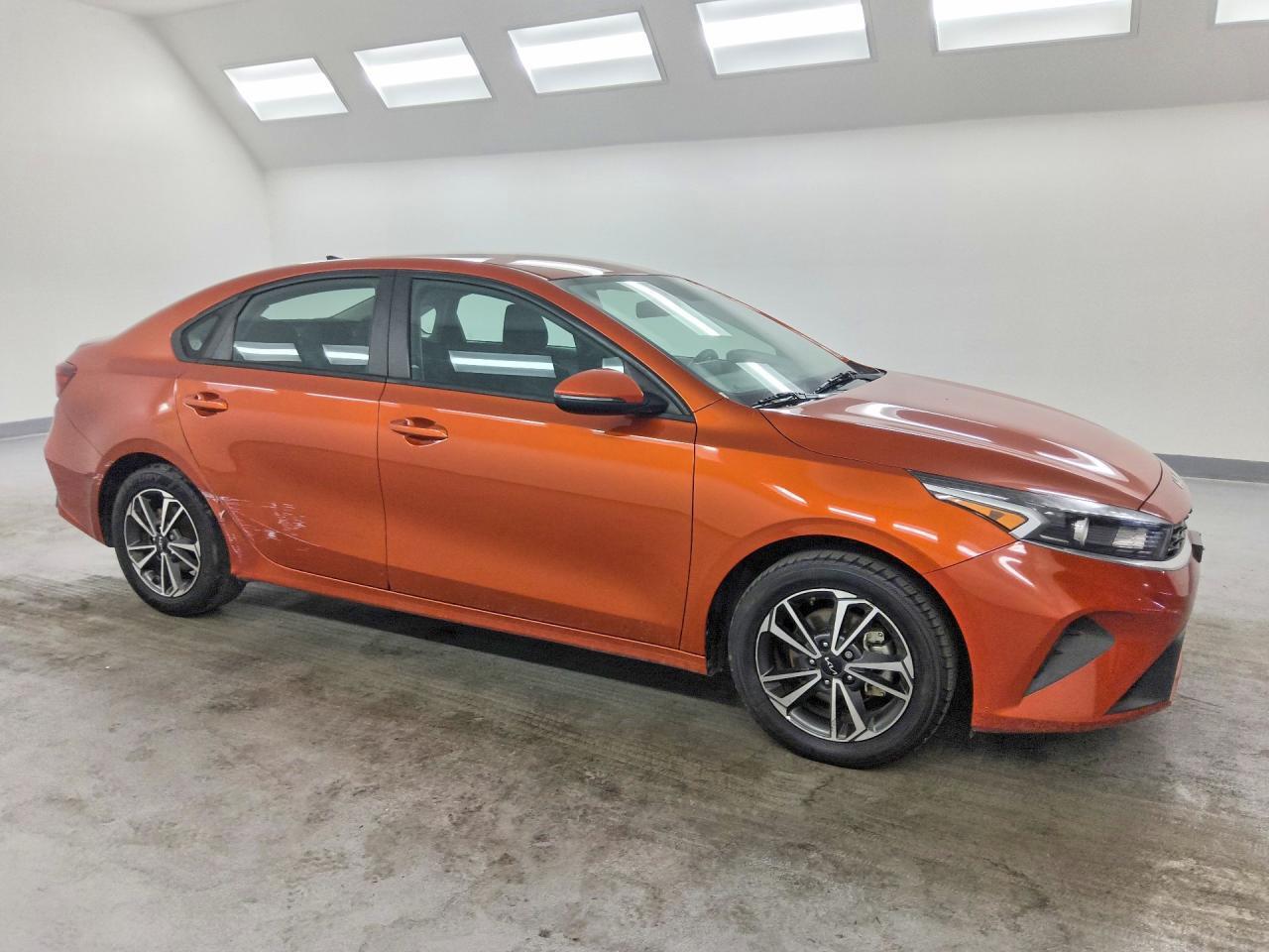2023 KIA FORTE LXS — Фото 4 из 12