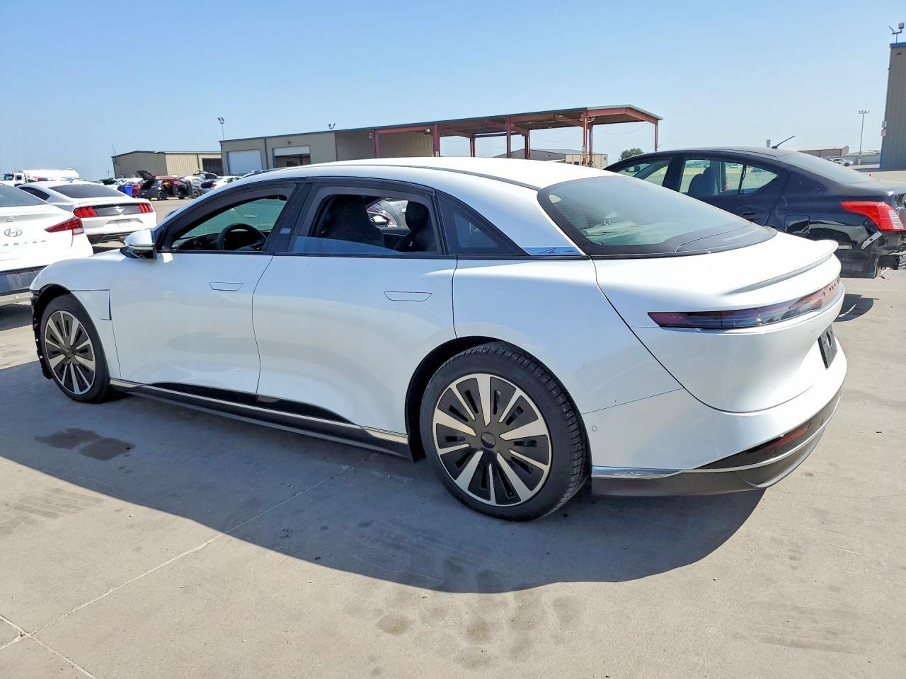 2023 LUCID MOTORS AIR TOURING — Фото 2 из 12
