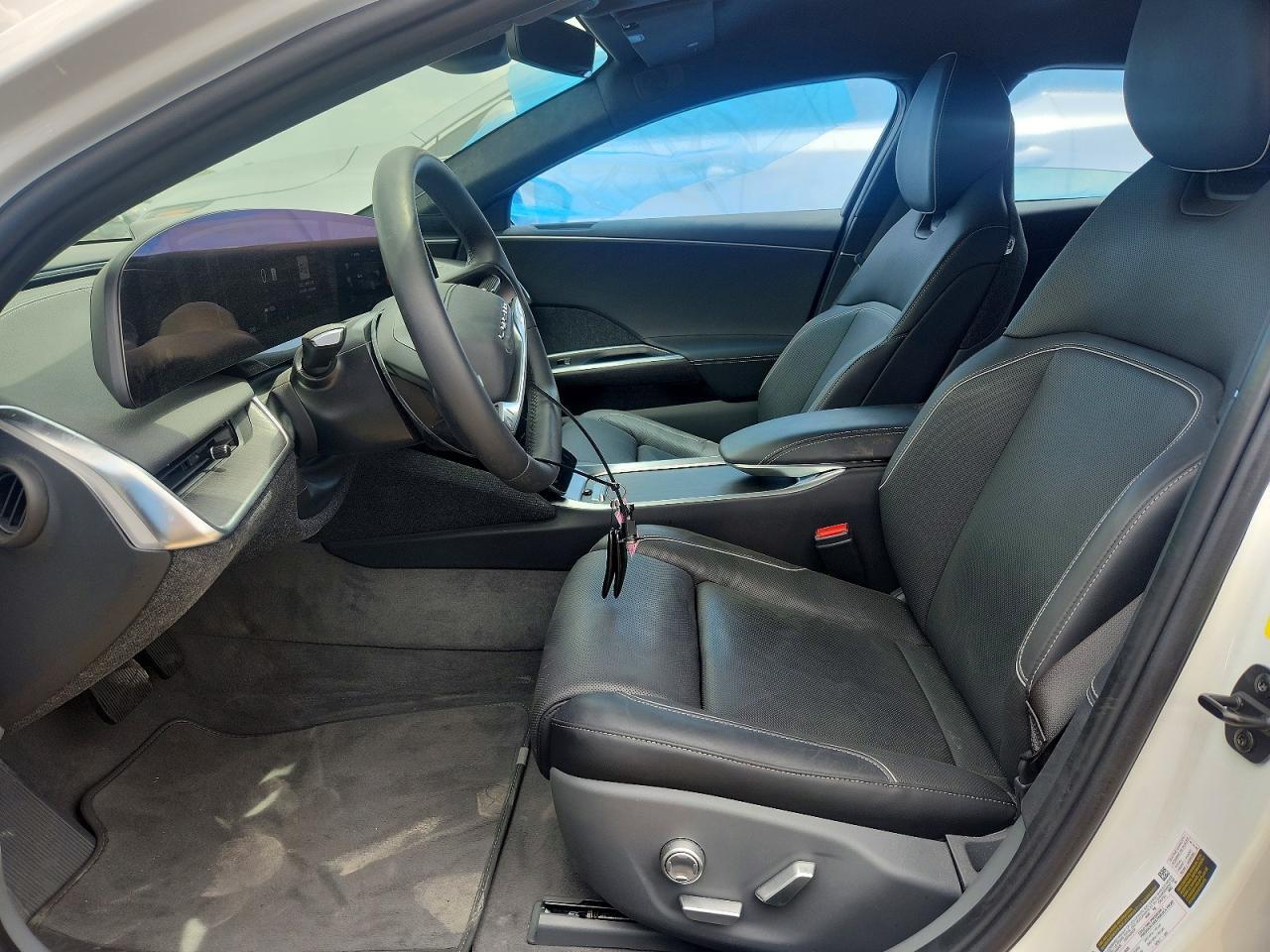 2023 LUCID MOTORS AIR TOURING — Фото 7 из 12