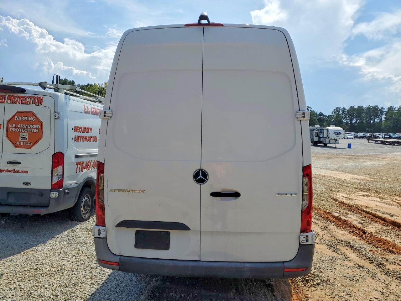 2023 MERCEDES-BENZ SPRINTER 2500 DELIVERY VAN — Фото 6 из 13