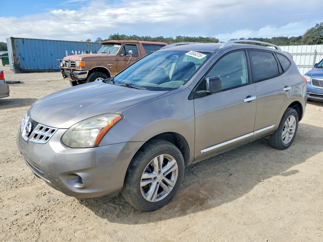 JN8AS5MV1FW753760 2015 NISSAN ROGUE SELECT photo no. 1
