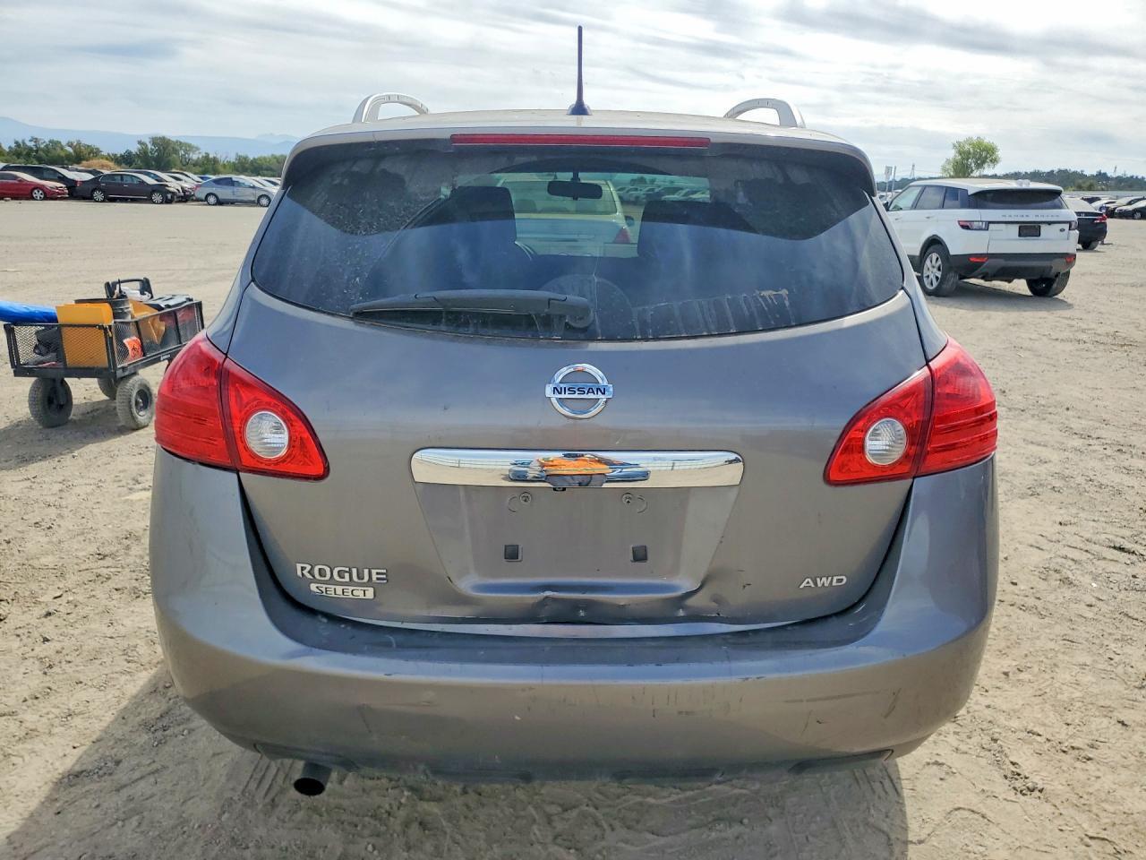 JN8AS5MV1FW753760 2015 NISSAN ROGUE SELECT photo no. 6