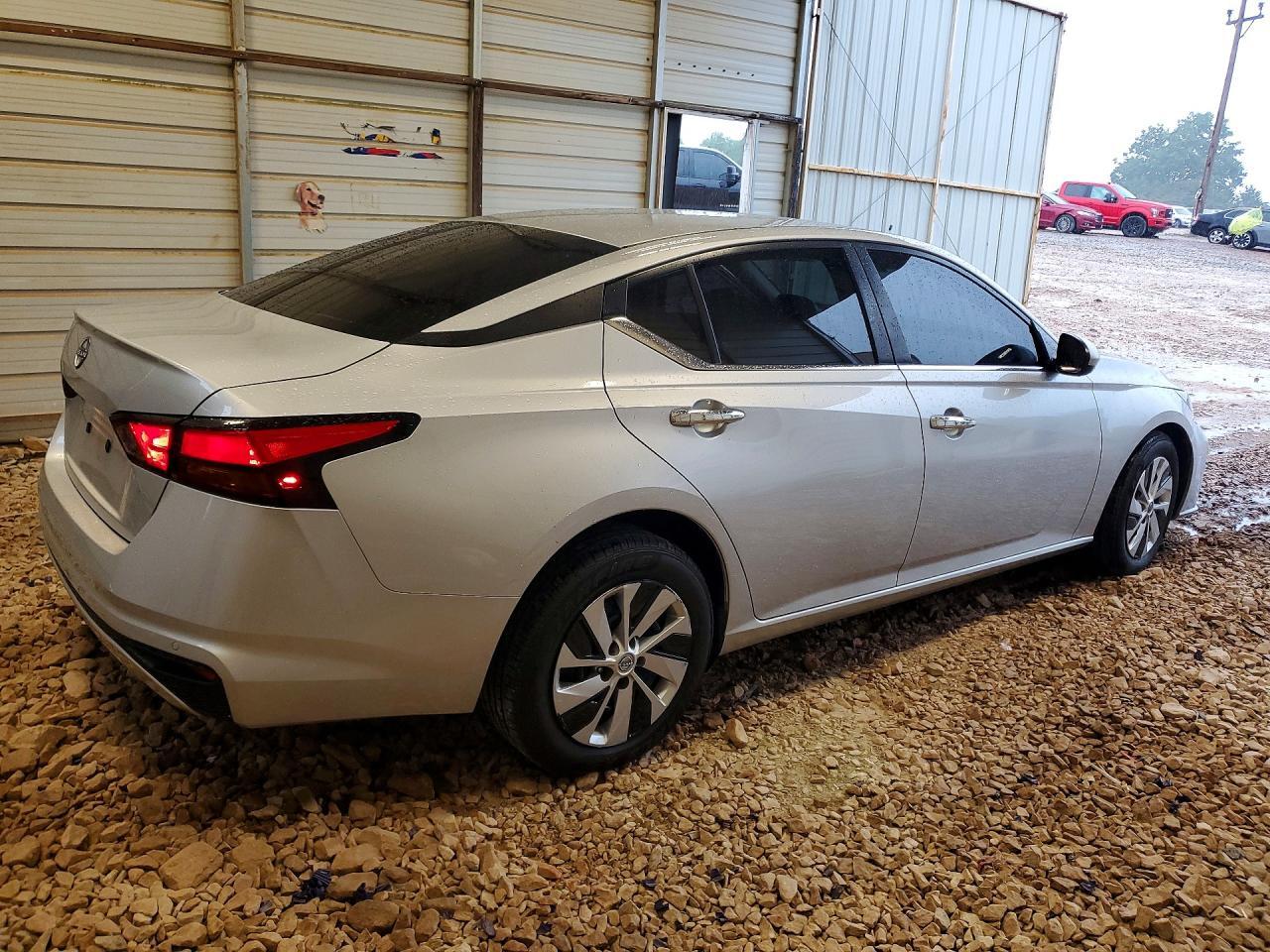 2023 NISSAN ALTIMA S — Фото 3 из 12