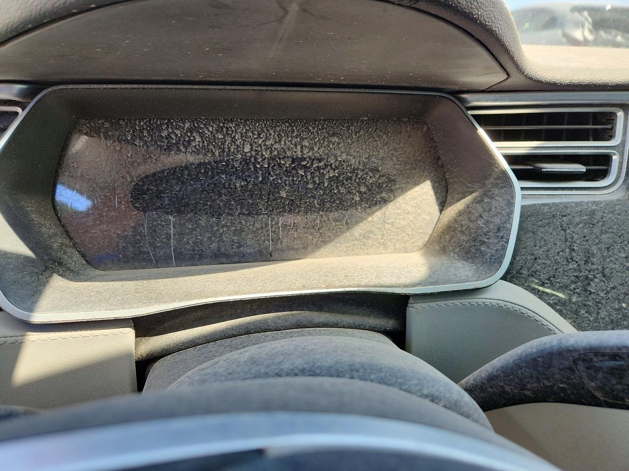 2015 TESLA MODEL S 85D — Фото 9 из 12