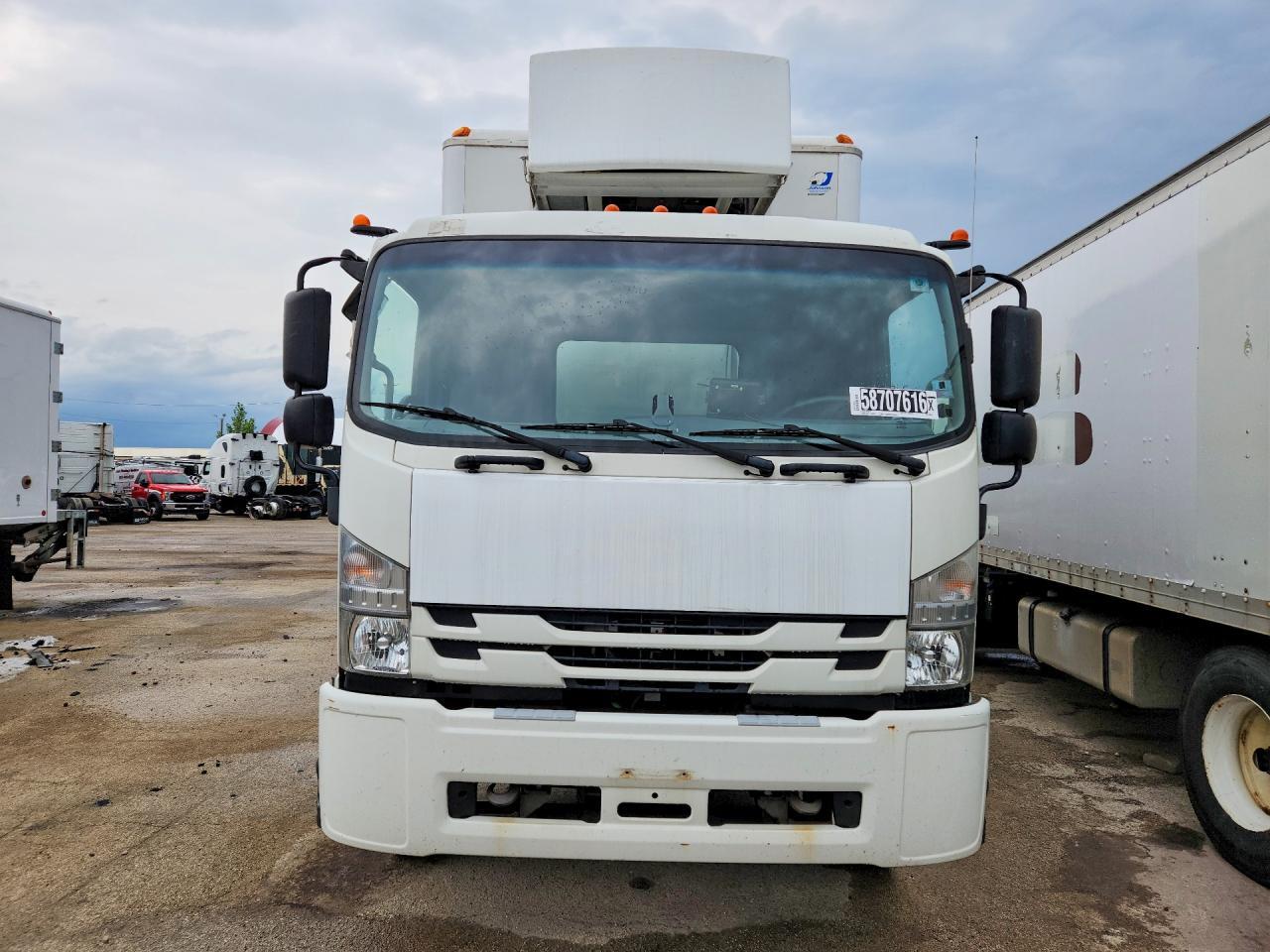 2018 ISUZU FTR REFRIGERATED BOX TRUCK — Фото 5 из 13