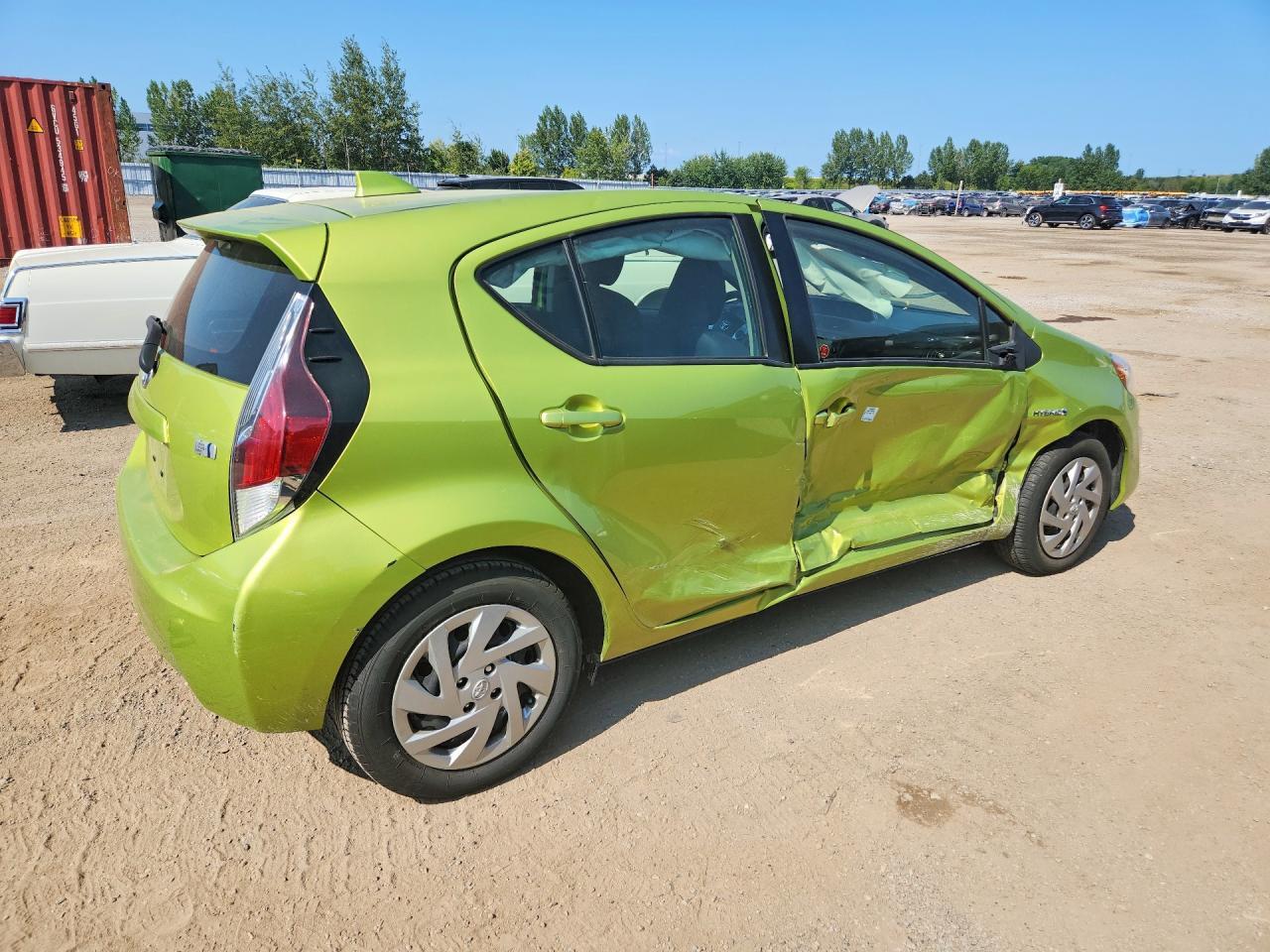 2015 TOYOTA PRIUS C ONE — Фото 3 из 13