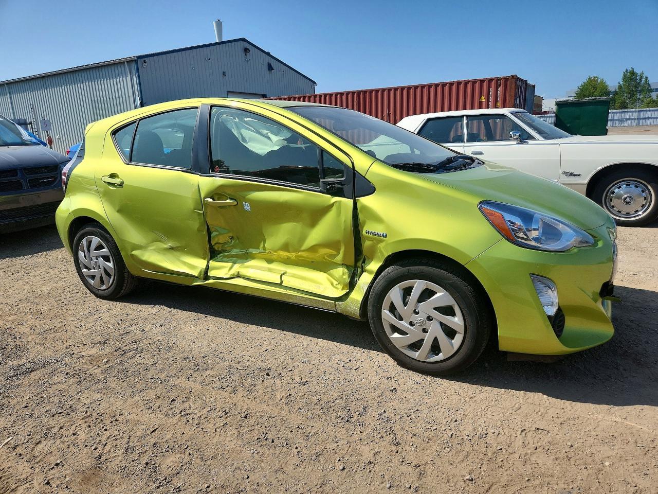 2015 TOYOTA PRIUS C ONE — Фото 4 из 13