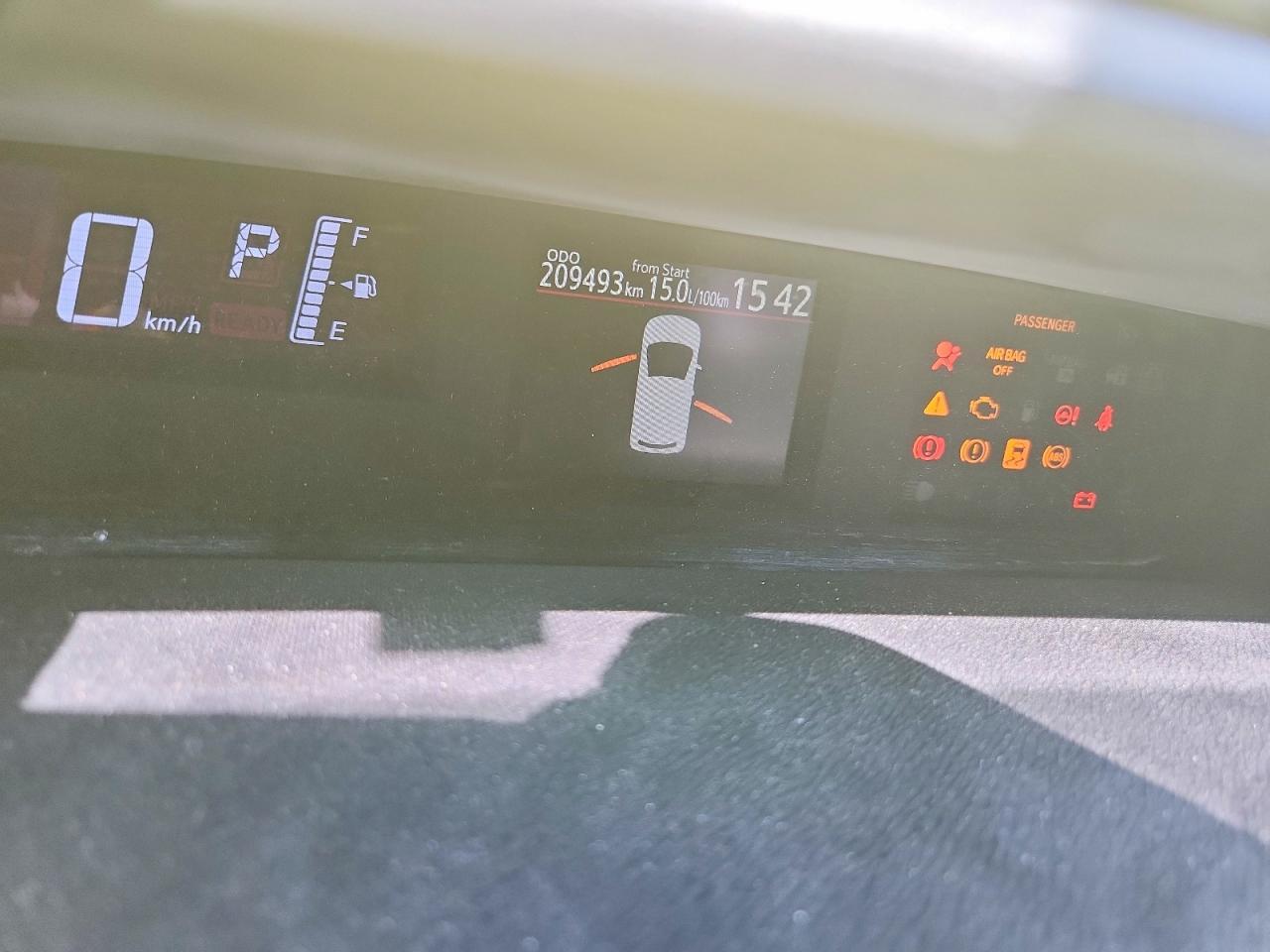 2015 TOYOTA PRIUS C ONE — Фото 9 из 13