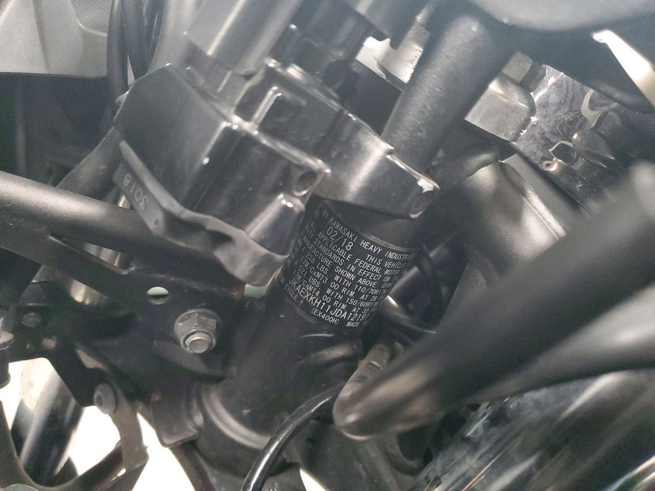 JKAEXKH11JDA12191 2018 KAWASAKI EX400 photo no. 9