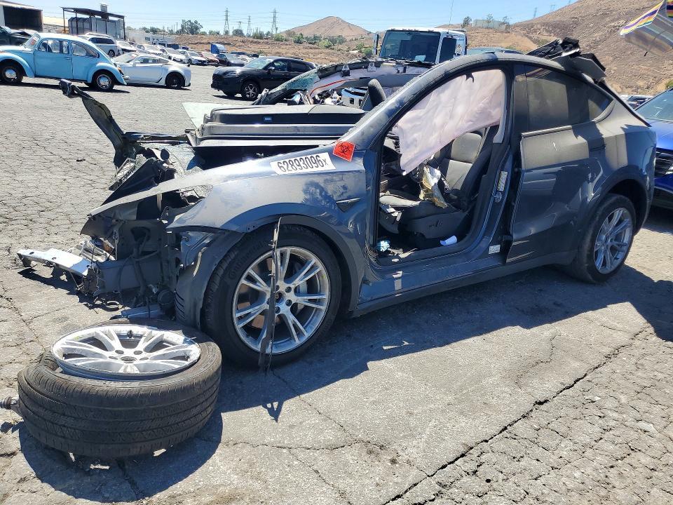 2023 TESLA MODEL Y 7SAYGDEE7PA036919