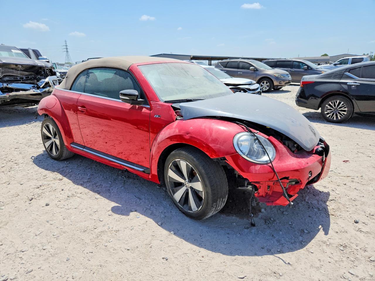 2015 VOLKSWAGEN BEETLE R-LINE — Фото 4 из 12