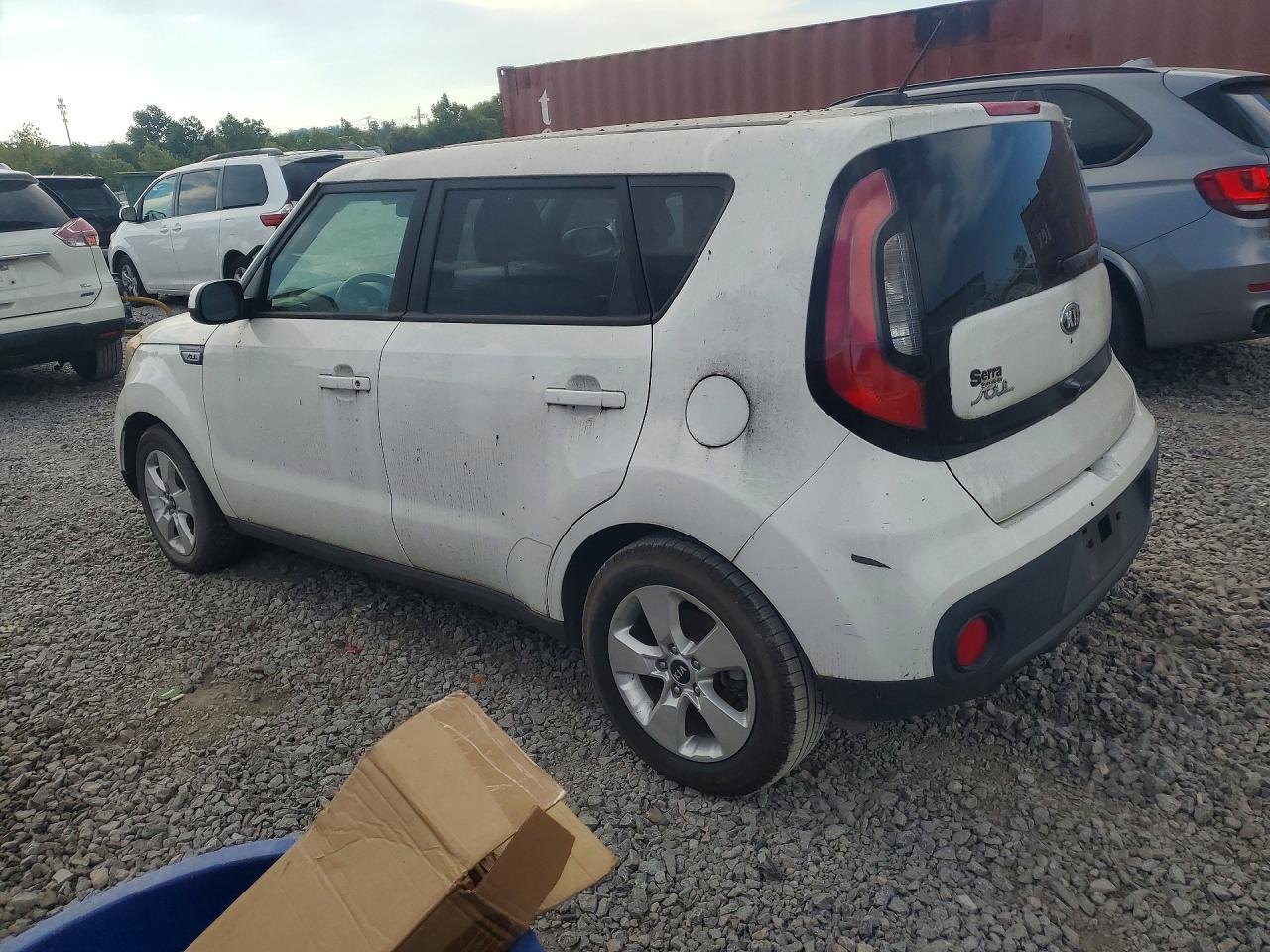 2018 KIA SOUL BASE — Фото 2 из 12
