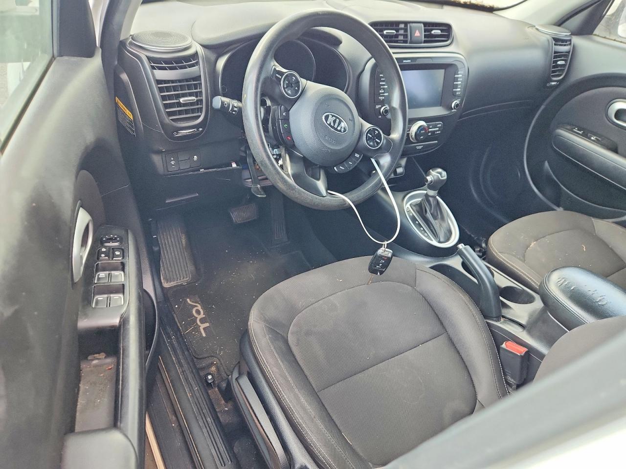 2018 KIA SOUL BASE — Фото 8 из 12