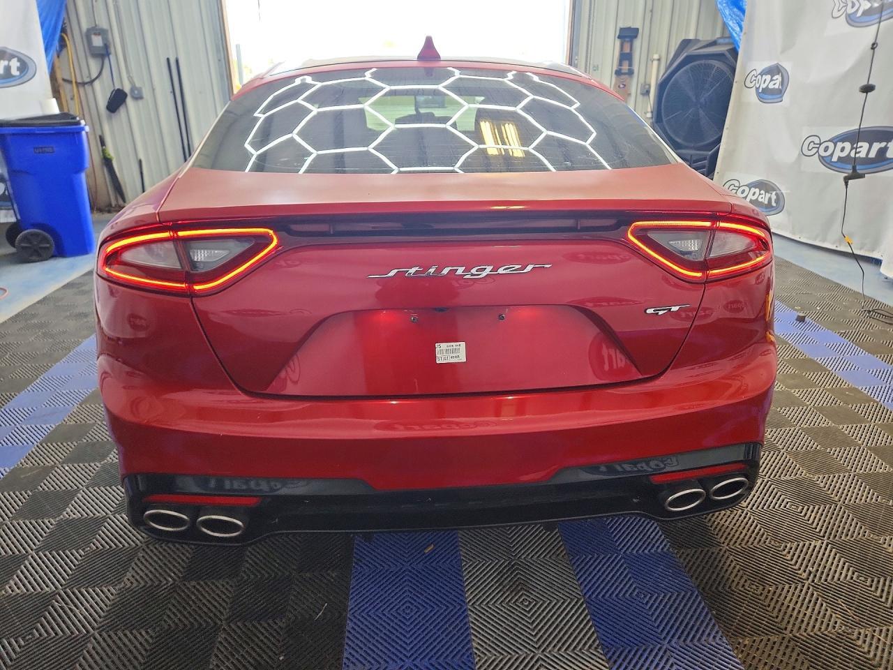 2018 KIA STINGER GT2 — Фото 6 из 12
