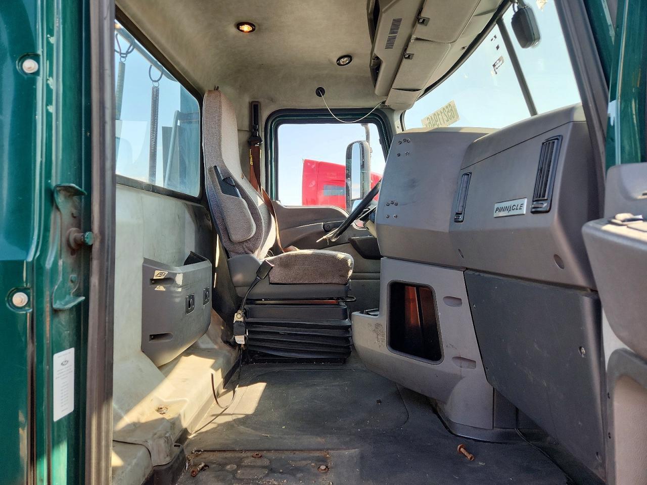 2018 MACK CXU612 SEMI TRUCK — Фото 13 из 13
