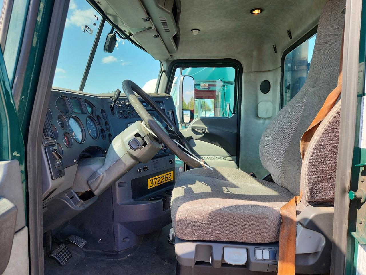 2018 MACK CXU612 SEMI TRUCK — Фото 7 из 13