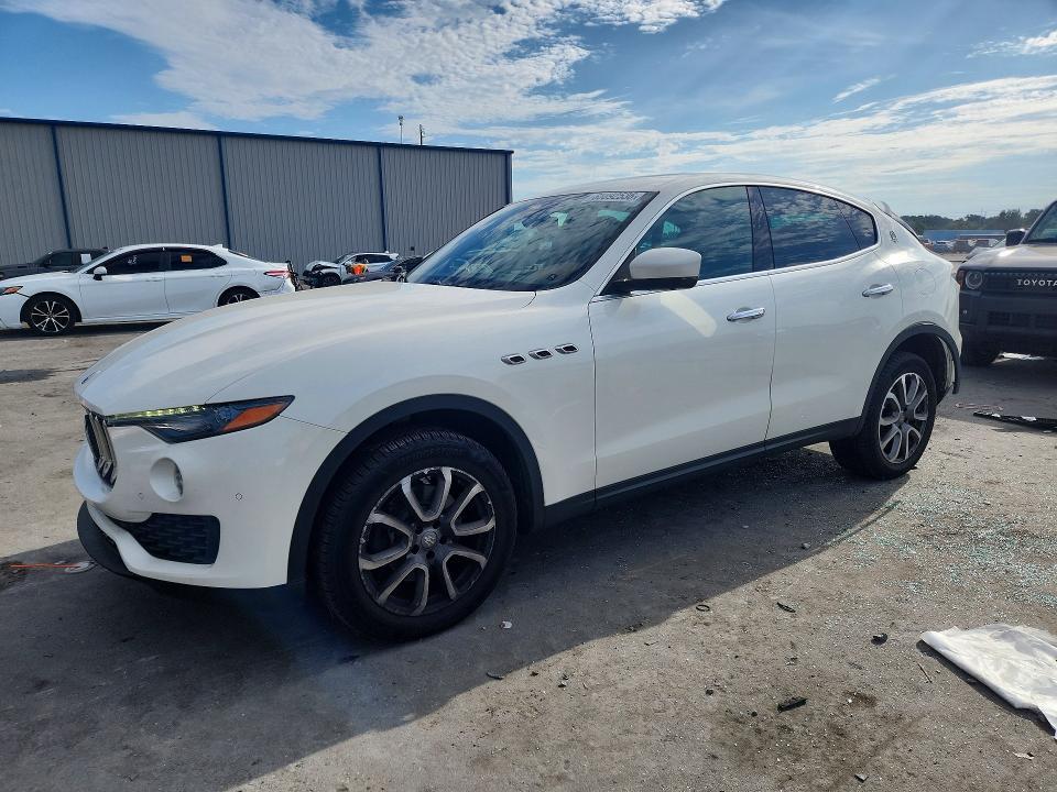 2018 MASERATI LEVANTE ZN661XUA7JX297729