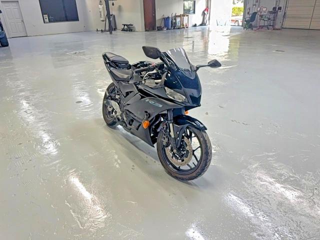 2023 YAMAHA YZFR3 MH3RH18Y3PK011414