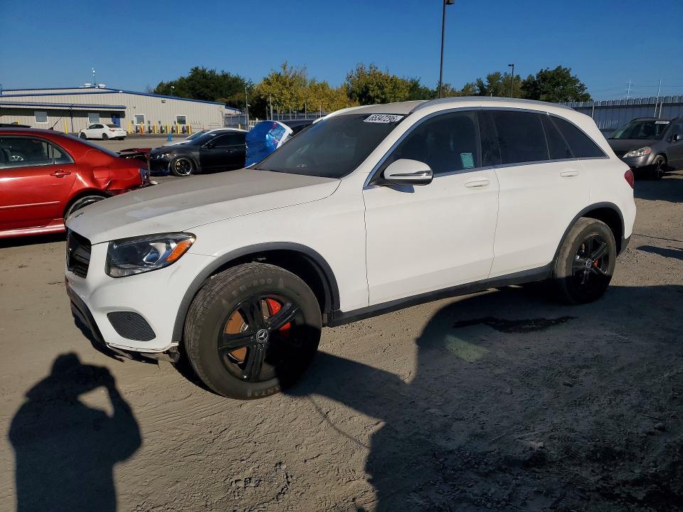2018 MERCEDES-BENZ GLC 300