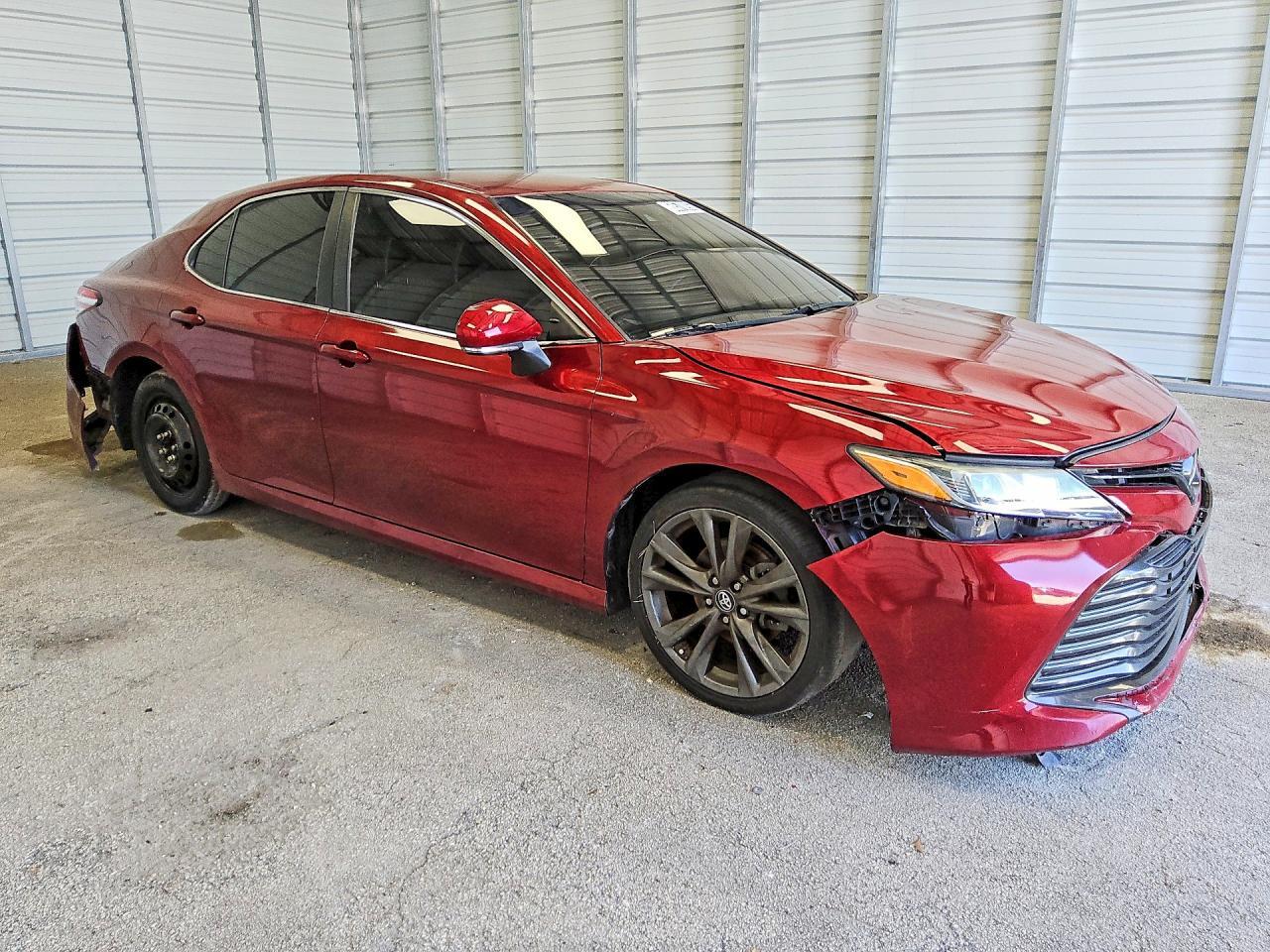 2018 TOYOTA CAMRY LE — Фото 4 из 12