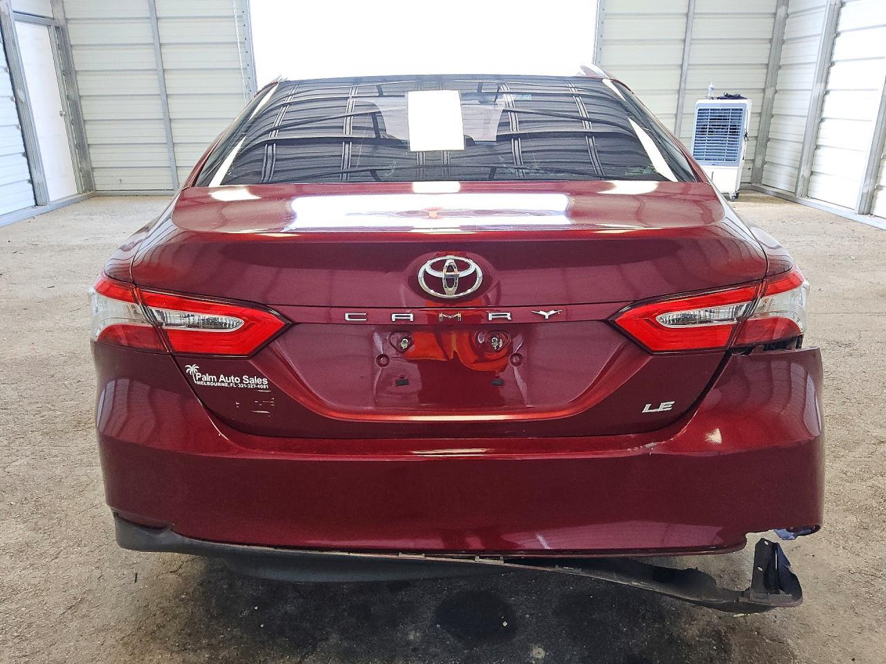 2018 TOYOTA CAMRY LE — Фото 6 из 12