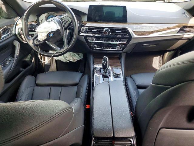 2019 BMW 530E — Фото 8 из 12