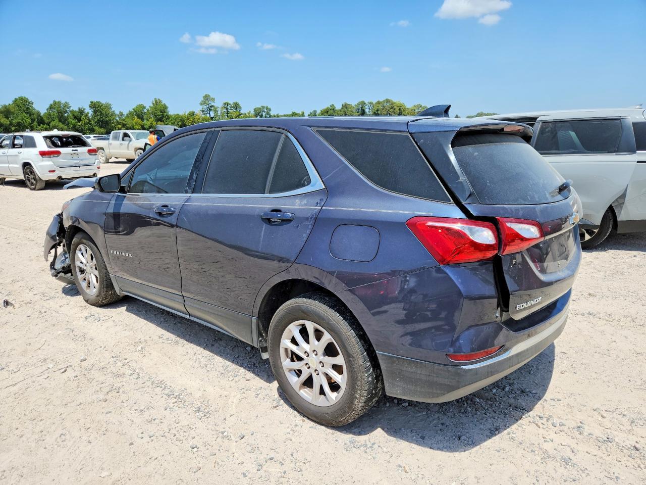 2019 CHEVROLET EQUINOX LT — Фото 2 из 12