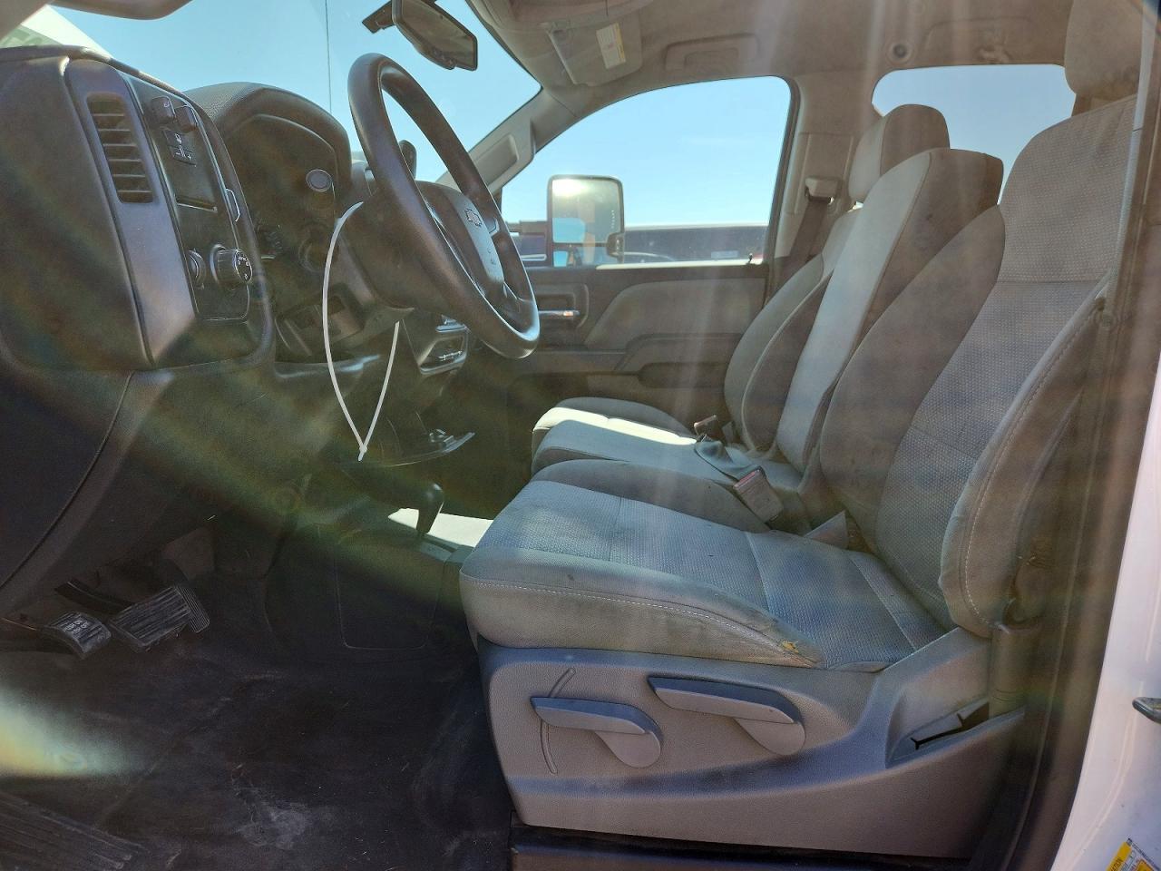 2019 CHEVROLET SILVERADO K2500 HEAVY DUTY — Фото 7 из 12