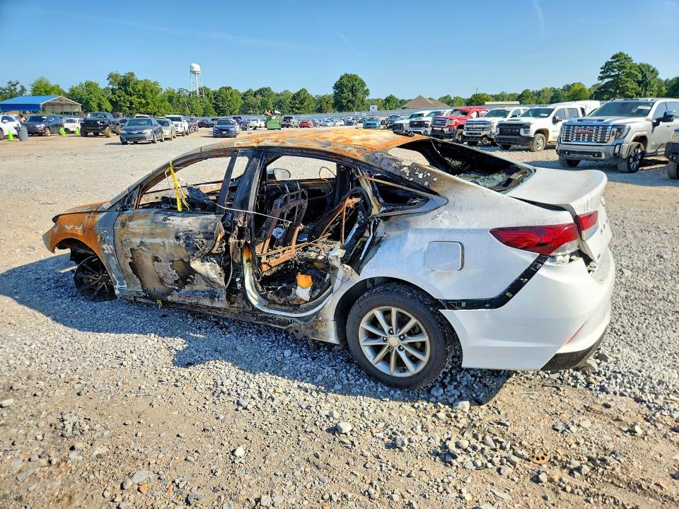 5NPE24AF5KH762269 2019 HYUNDAI SONATA photo no. 2