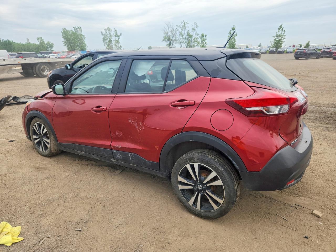 2019 NISSAN KICKS S — Фото 2 из 12